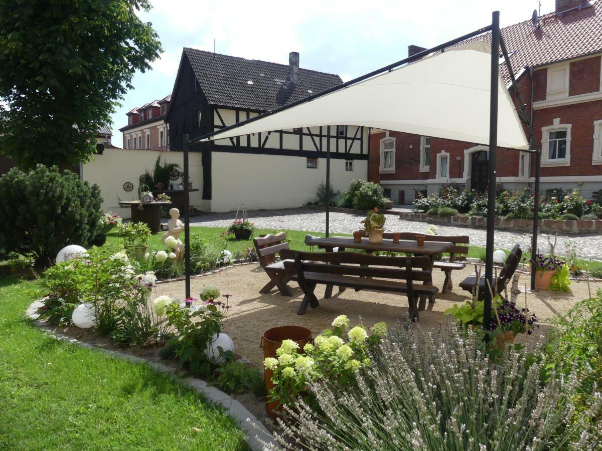 Bülstringen Landhaus & Landhof Gabriel מראה חיצוני תמונה
